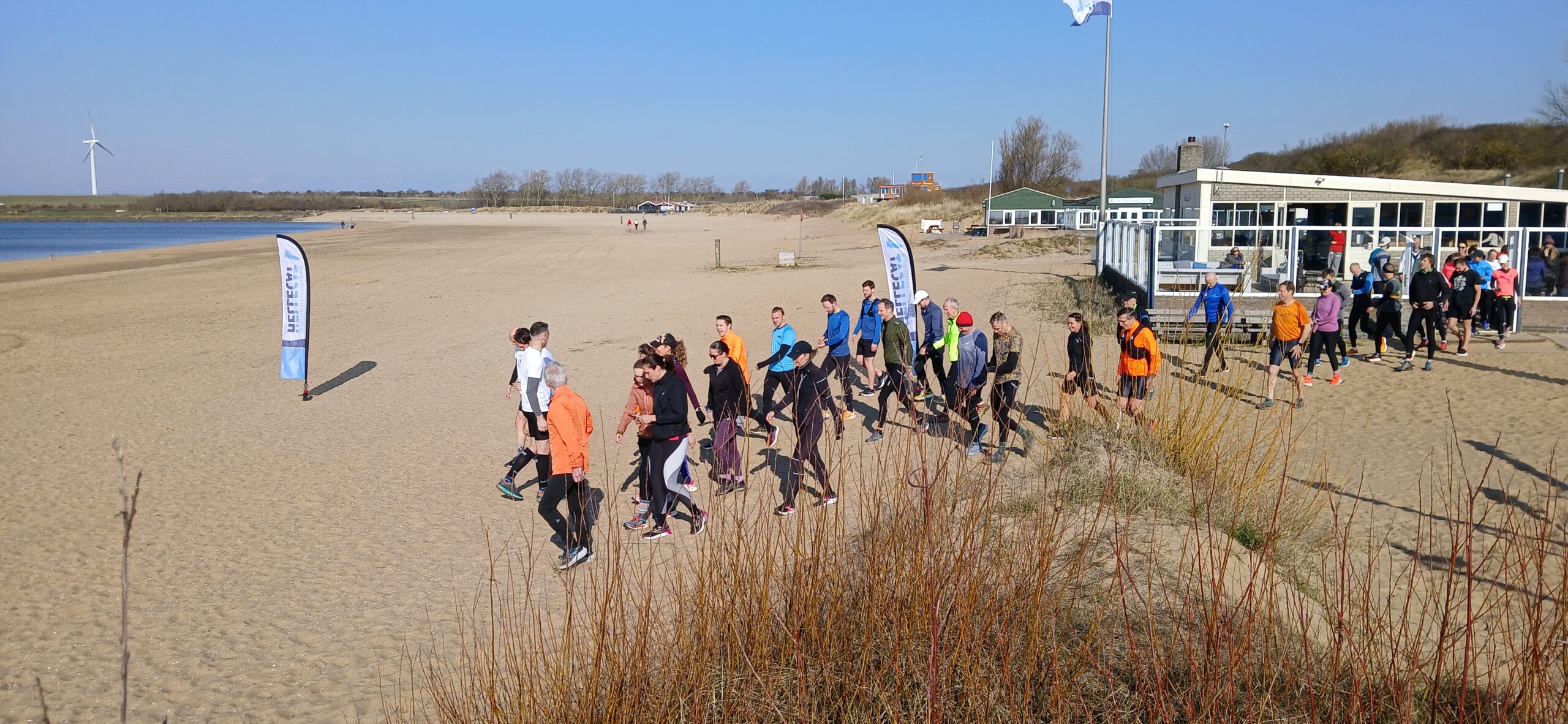 16 maart : Strand loop – Hellevoet Heroes – De club van Buiten
